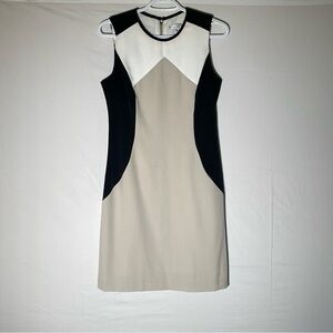 Sandra Darren Sleeveless dress. Beige, black & white. Size 6. Like new.